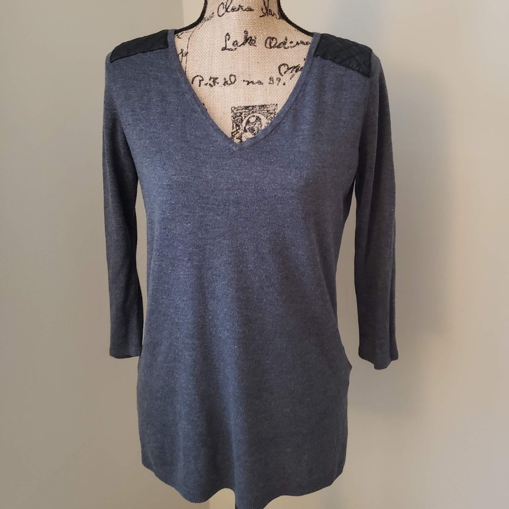 3/4 Sleeve Gray Top